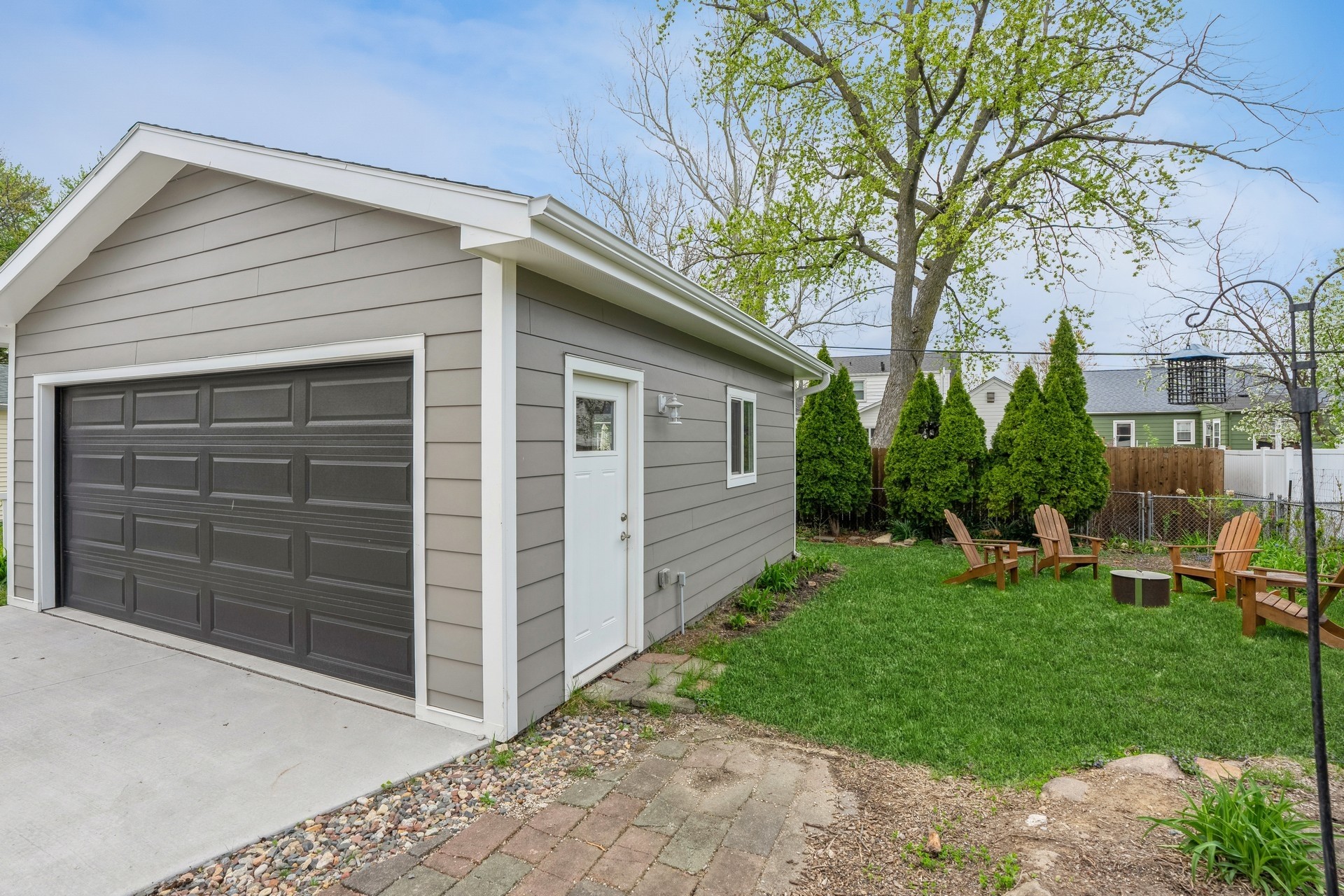 Des Moines, Iowa 50310, United States, 2 Bedrooms Bedrooms, ,2 BathroomsBathrooms,Residential,Pending,87992