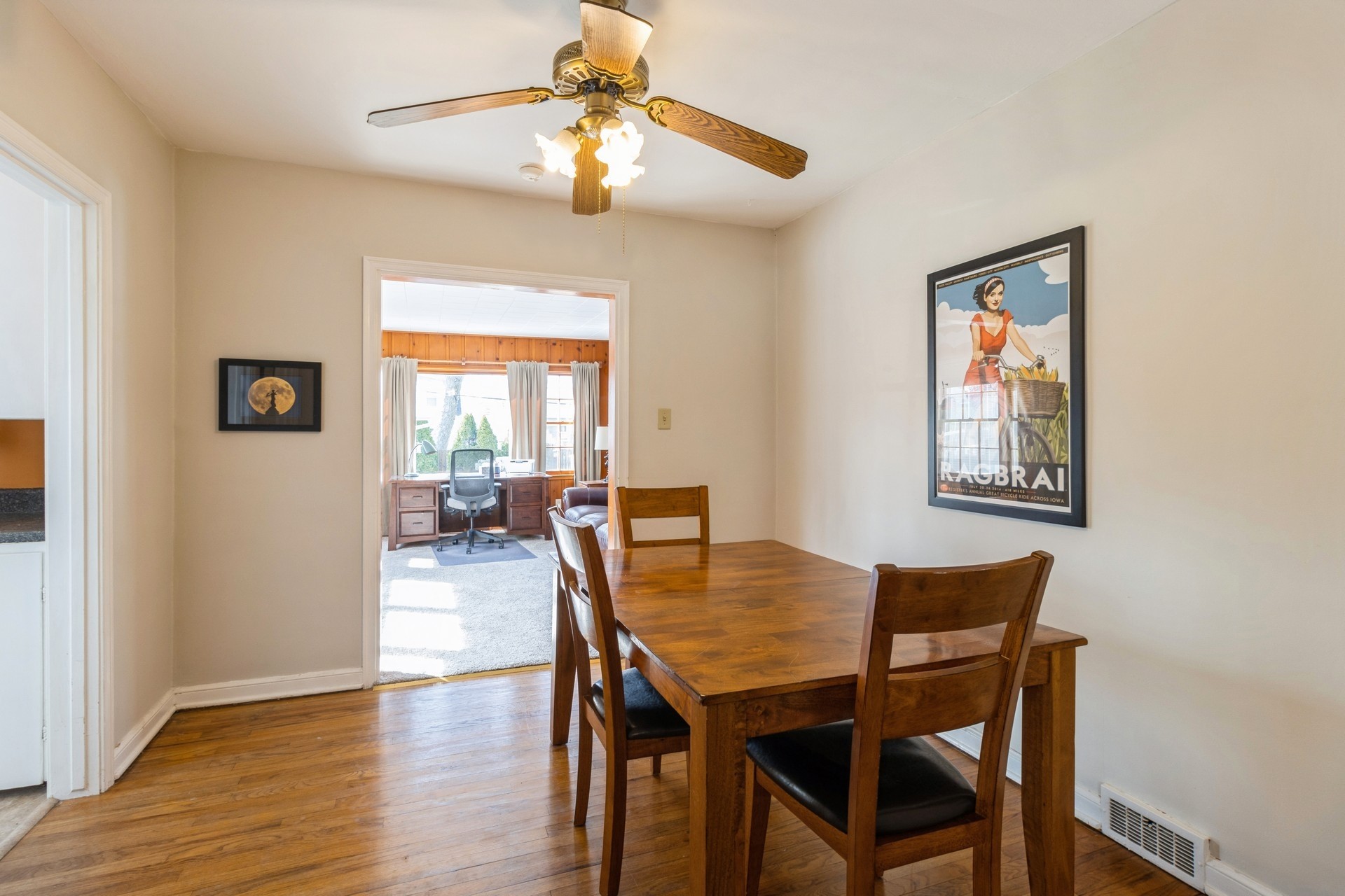 Des Moines, Iowa 50310, United States, 2 Bedrooms Bedrooms, ,2 BathroomsBathrooms,Residential,Pending,87992