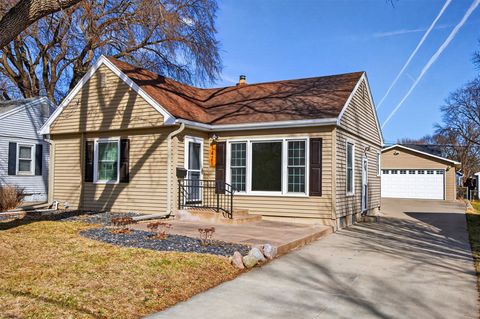 Homes For Sale - 1421 57th Street<br/> Des Moines, IA 50311