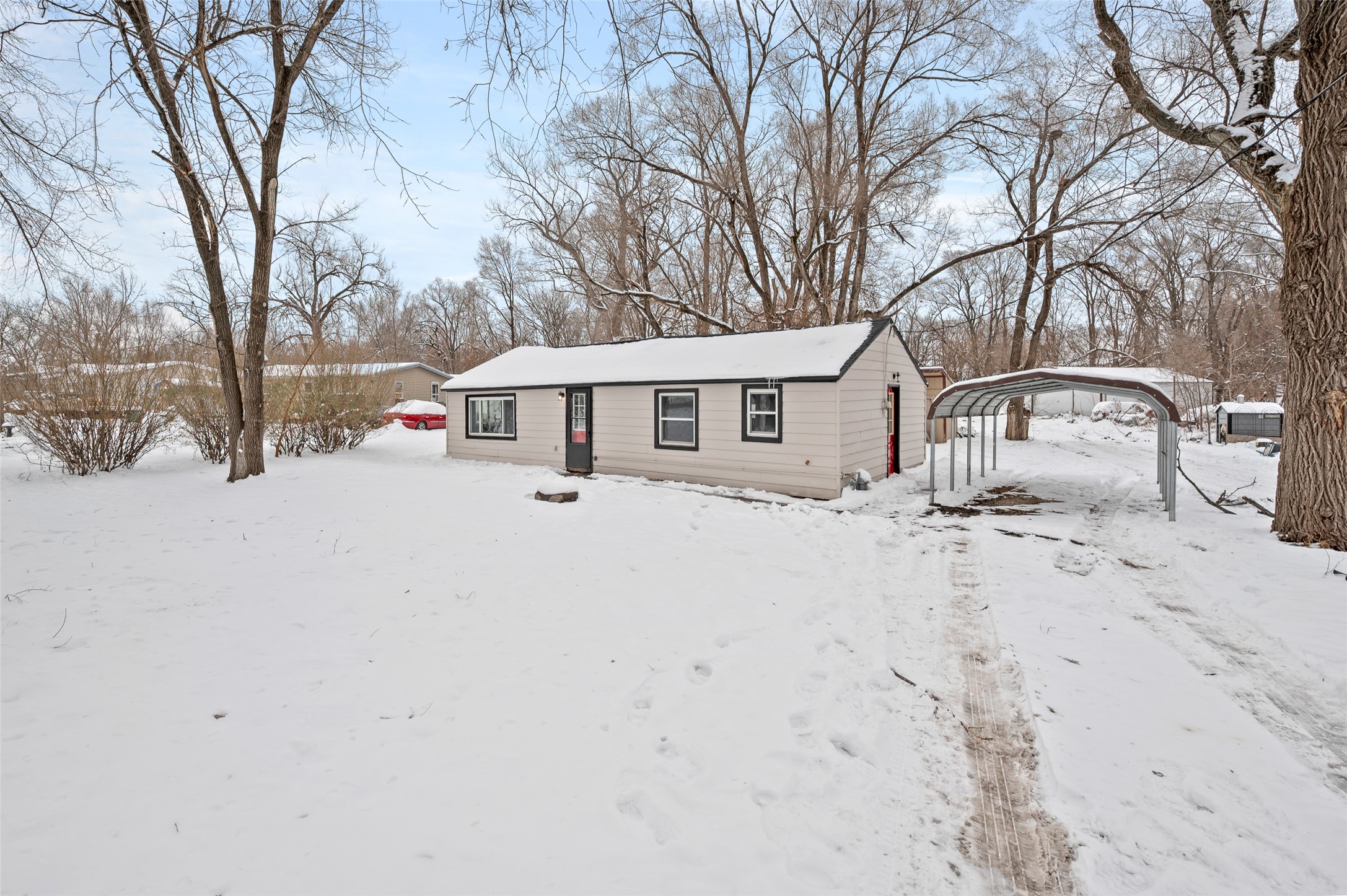 2776 NE Norwood Lane