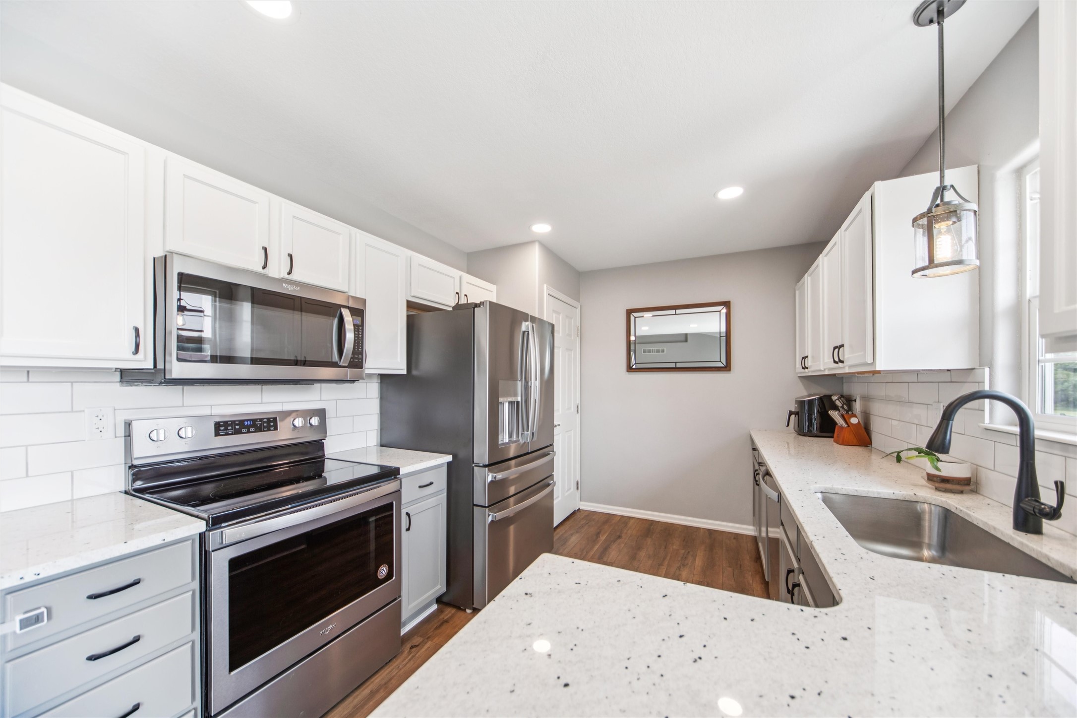 Bondurant, Iowa 50035, United States, 5 Bedrooms Bedrooms, ,3 BathroomsBathrooms,Residential,Active,220971