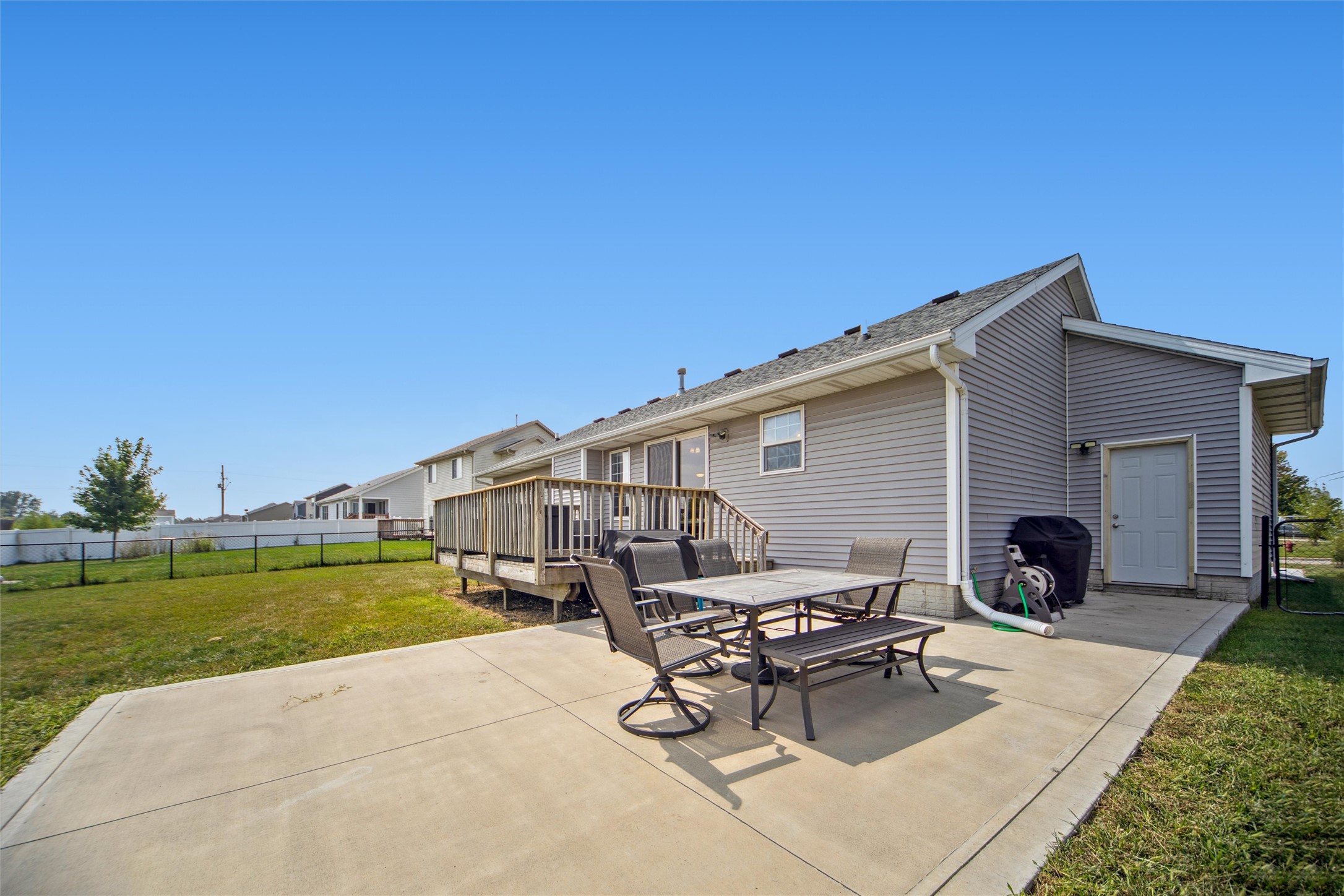 Bondurant, Iowa 50035, United States, 5 Bedrooms Bedrooms, ,3 BathroomsBathrooms,Residential,Active,220971