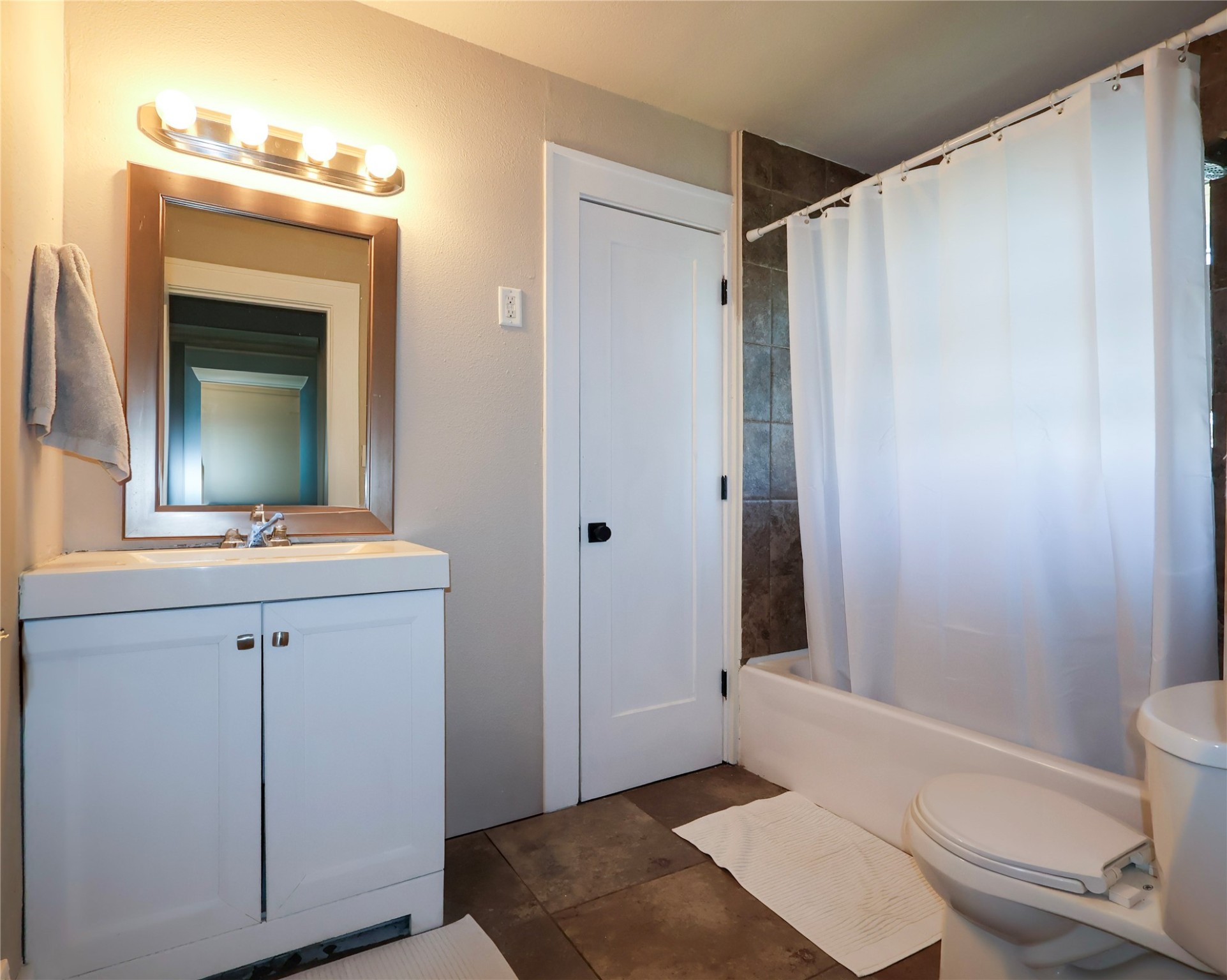1321 Clark Street, Des Moines, Iowa image 9