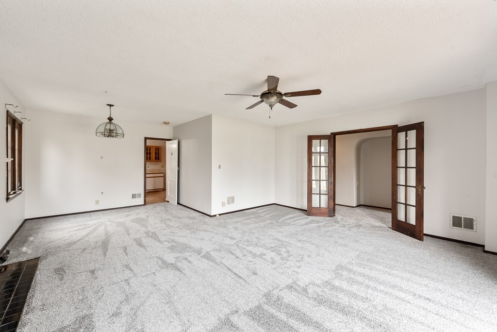 160 E Alta Vista Avenue, Ottumwa, Iowa image 2