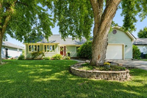 Homes For Sale - 2510 NW 5th Street<br/> Ankeny, IA 50023