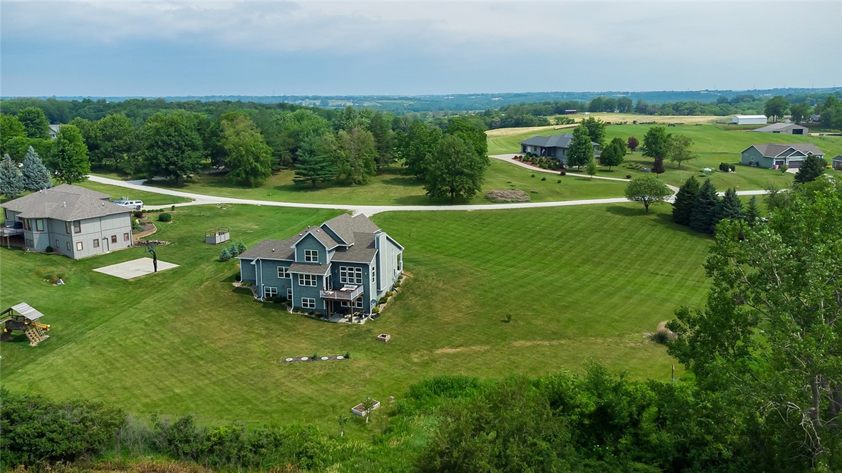 11056 Cleveland Trail, Norwalk, Iowa image 3