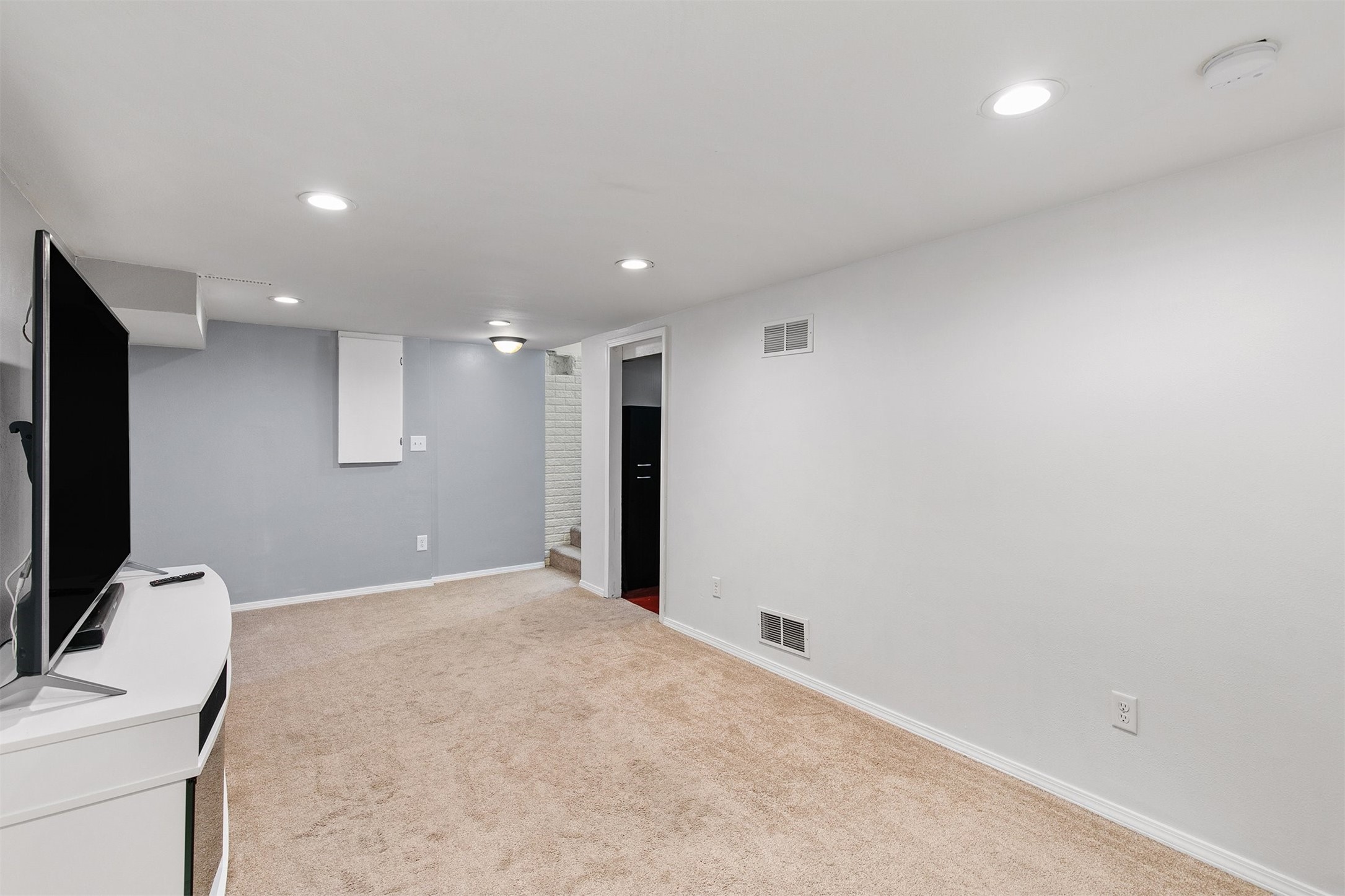 2223 E Rose Avenue, Des Moines, Iowa image 11