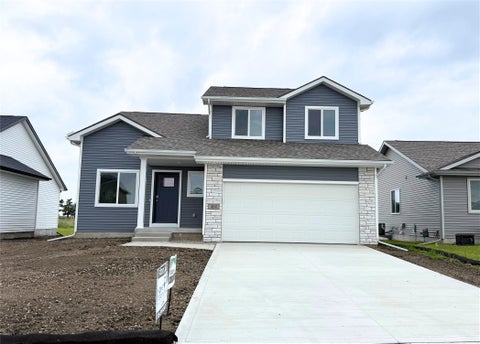 Homes For Sale - 404 Fireside Drive<br/> Bondurant, IA 50035