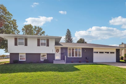 617 SE 10th Street Ankeny IA 50021