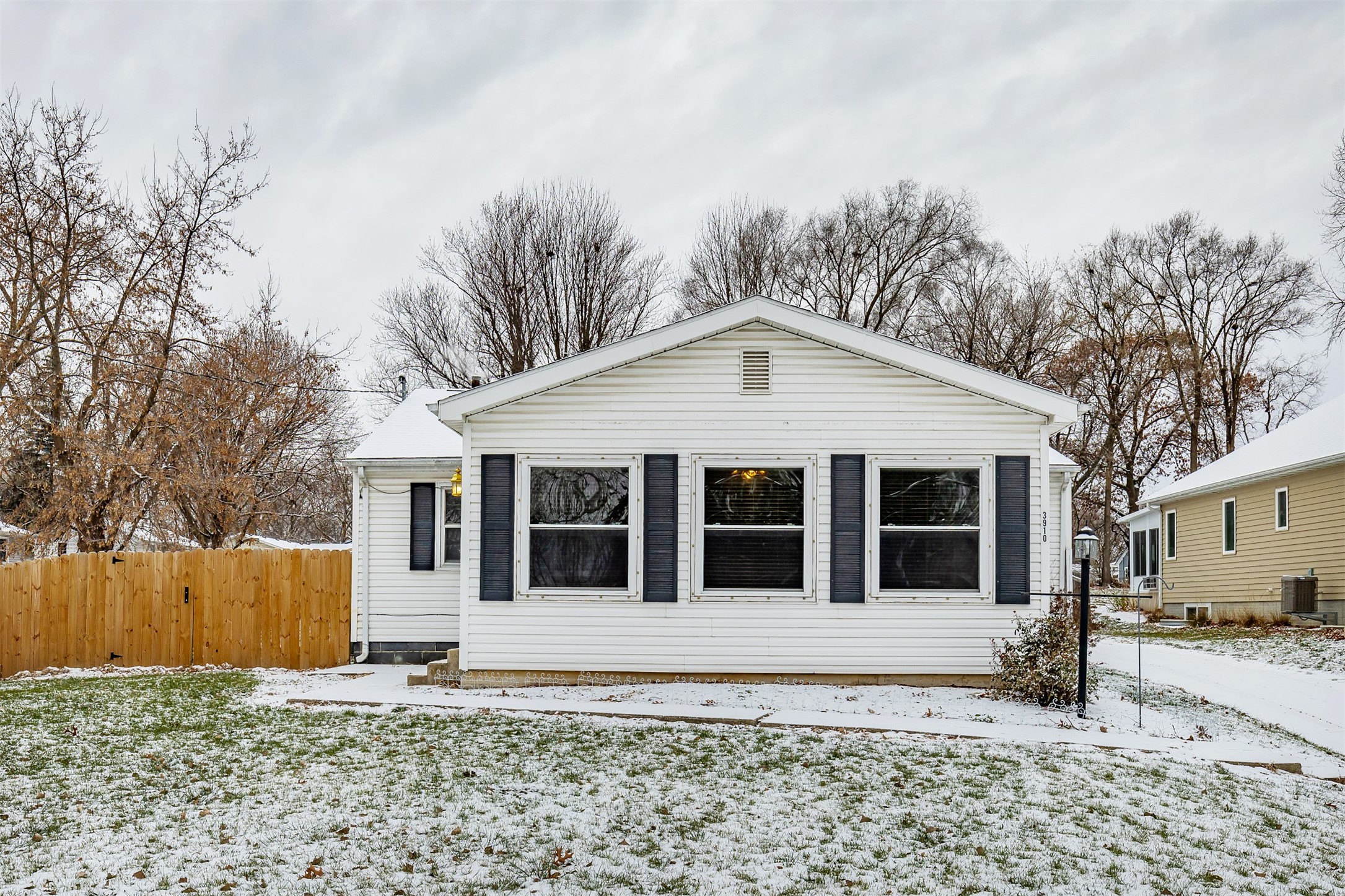 3910 NE 48th Street, Des Moines, Iowa image 1