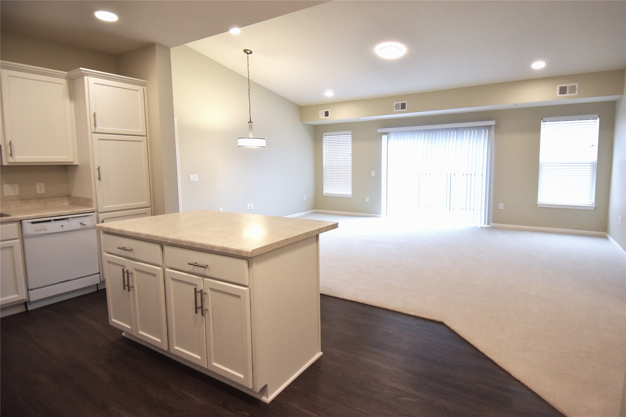 1427 34th Avenue SW 209