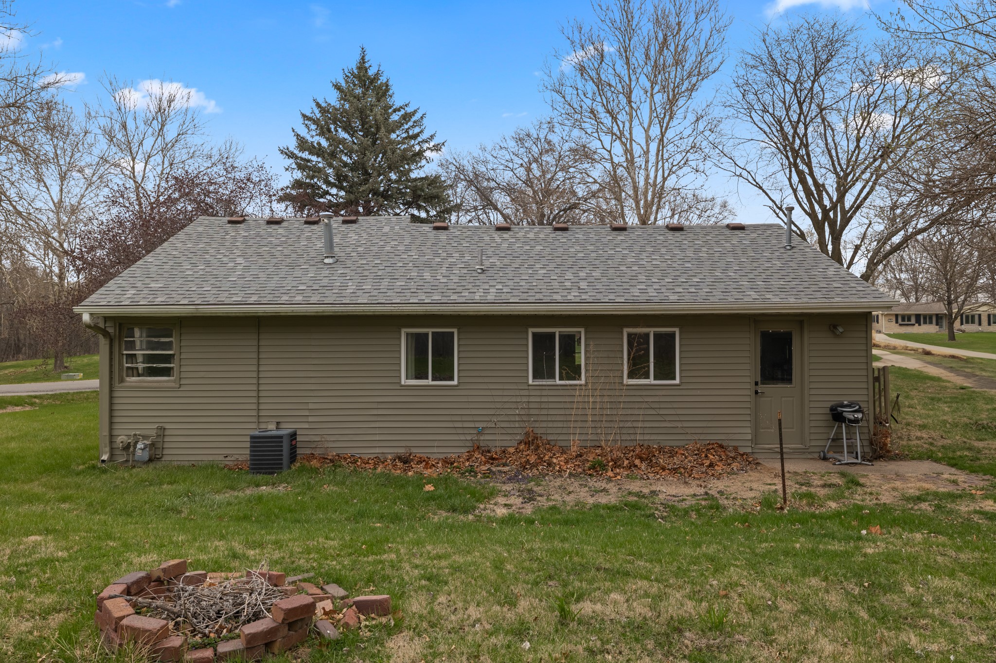 900 Circle Drive, Carlisle, Iowa image 12