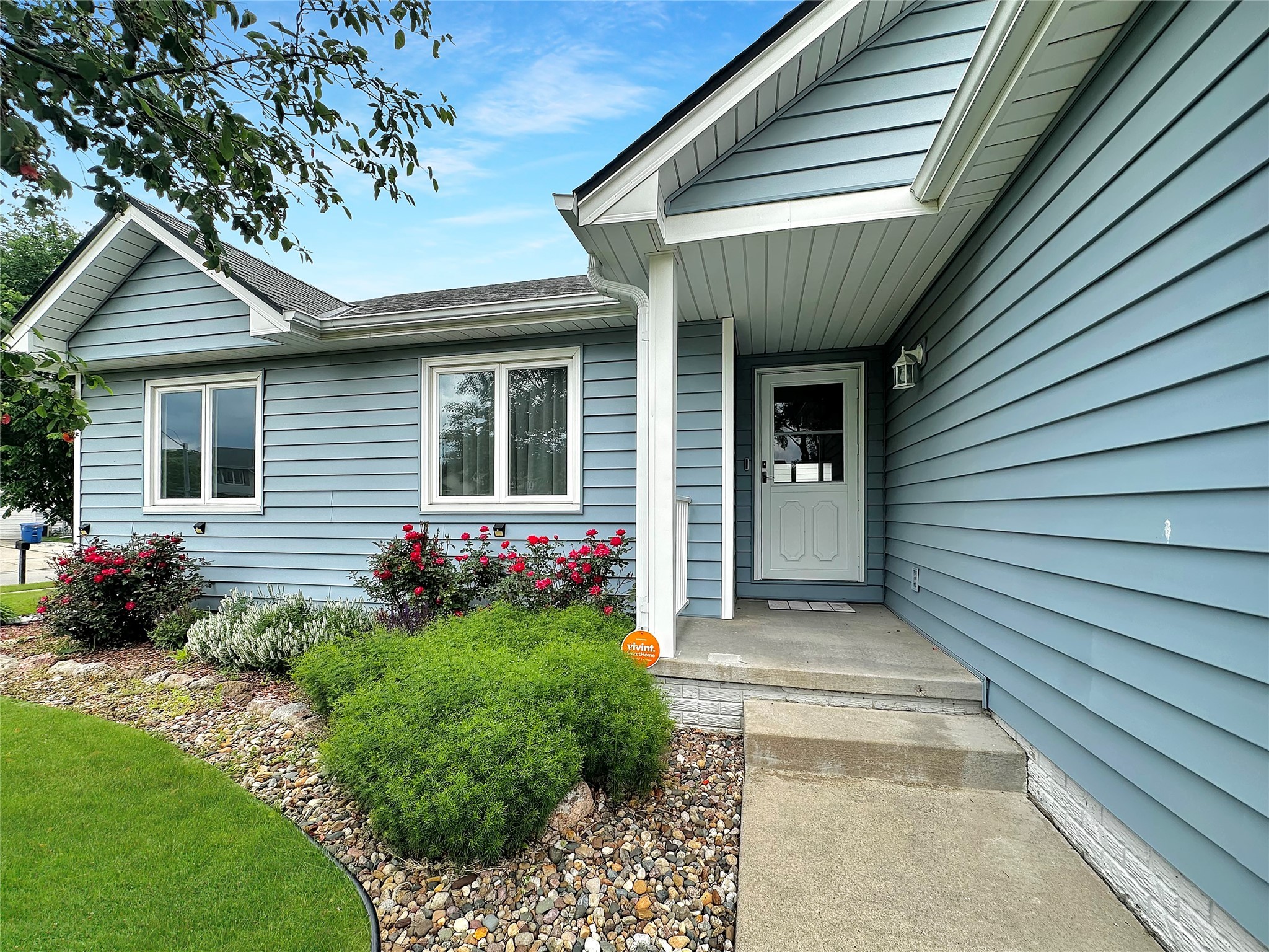 2320 Riverwoods Avenue, Des Moines, Iowa image 2