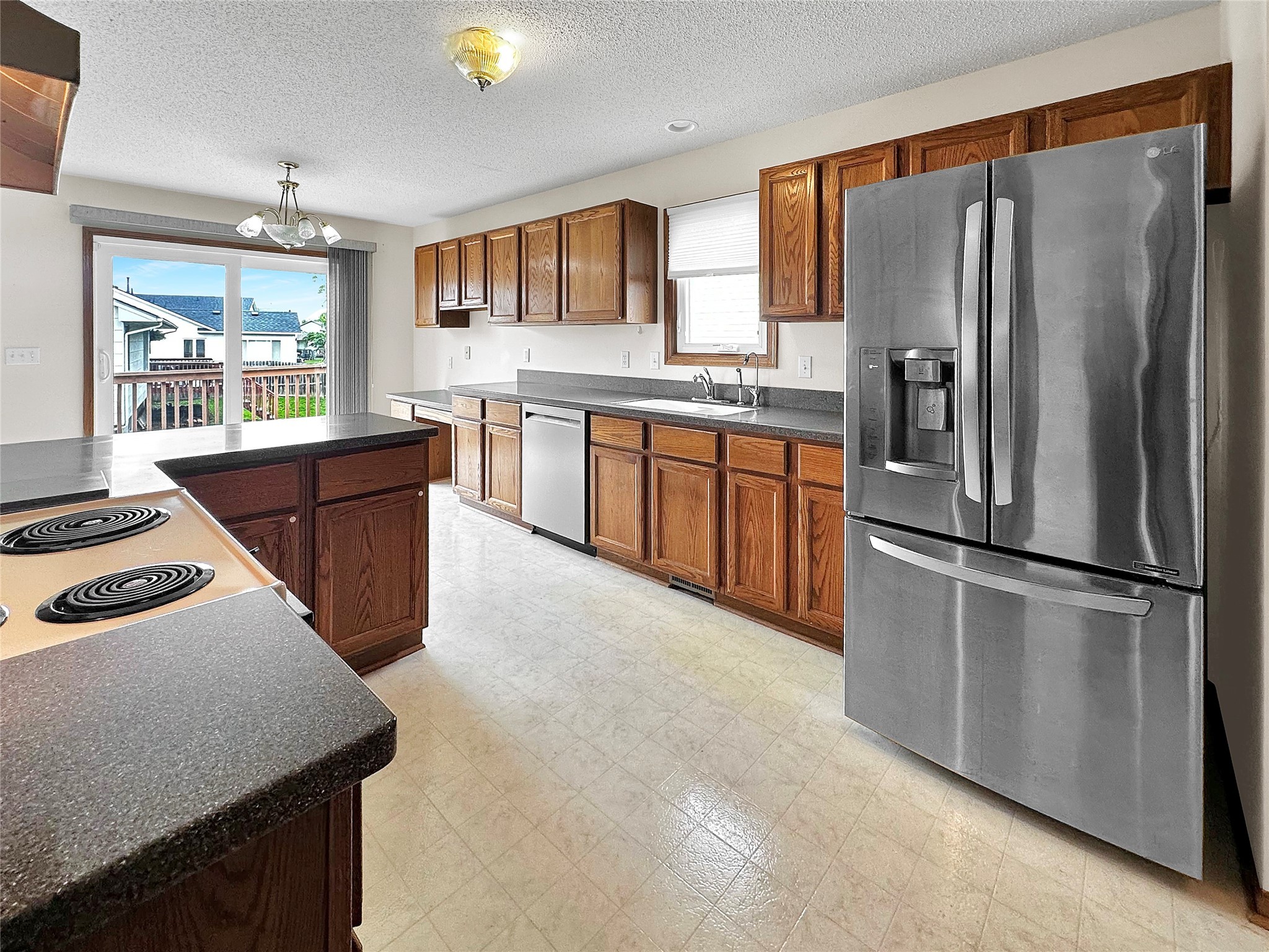 2320 Riverwoods Avenue, Des Moines, Iowa image 7