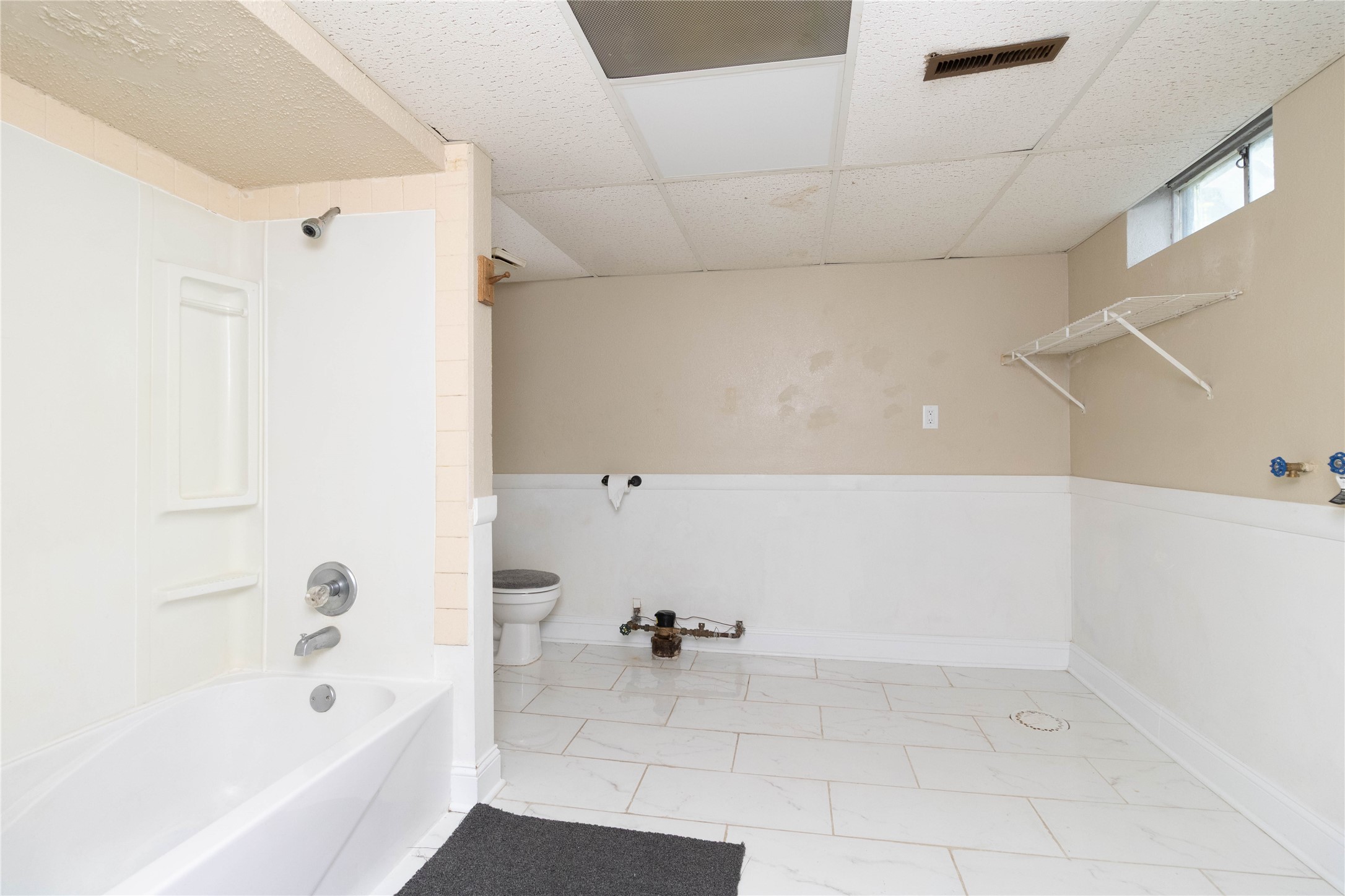 3926 Lynner Drive, Des Moines, Iowa image 15