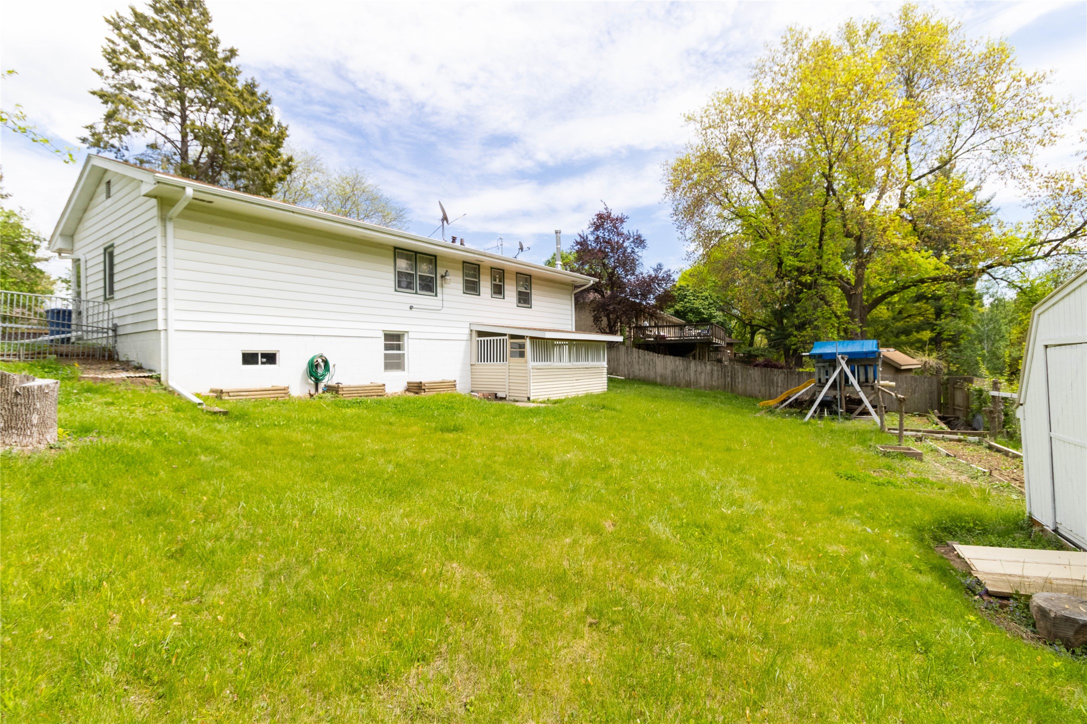 3926 Lynner Drive, Des Moines, Iowa image 17