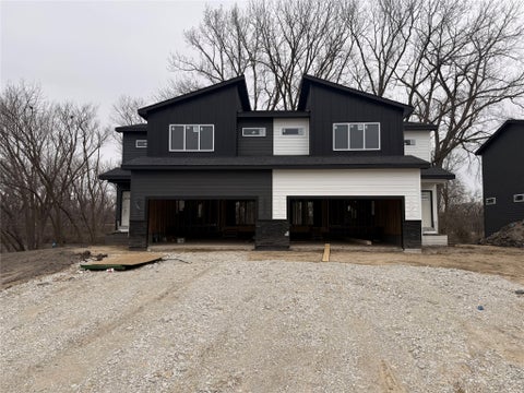 Condo For Sale - 521 S 4th Street<br/> Adel, IA 50003