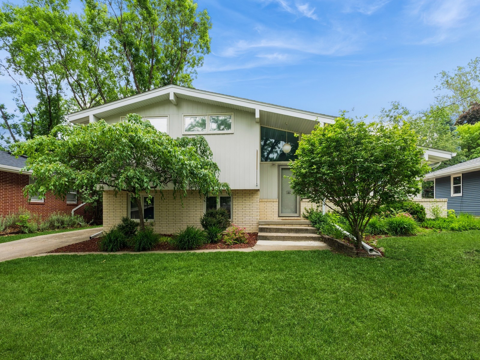 4305 43rd Street, Des Moines, Iowa image 3