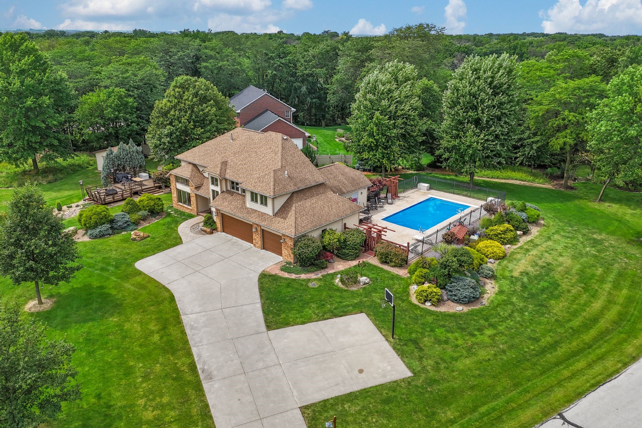 32335 Wildwood Drive, Adel, Iowa image 1