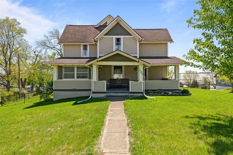 Homes For Sale - 107 W Grant Street<br/> Casey, IA 50048