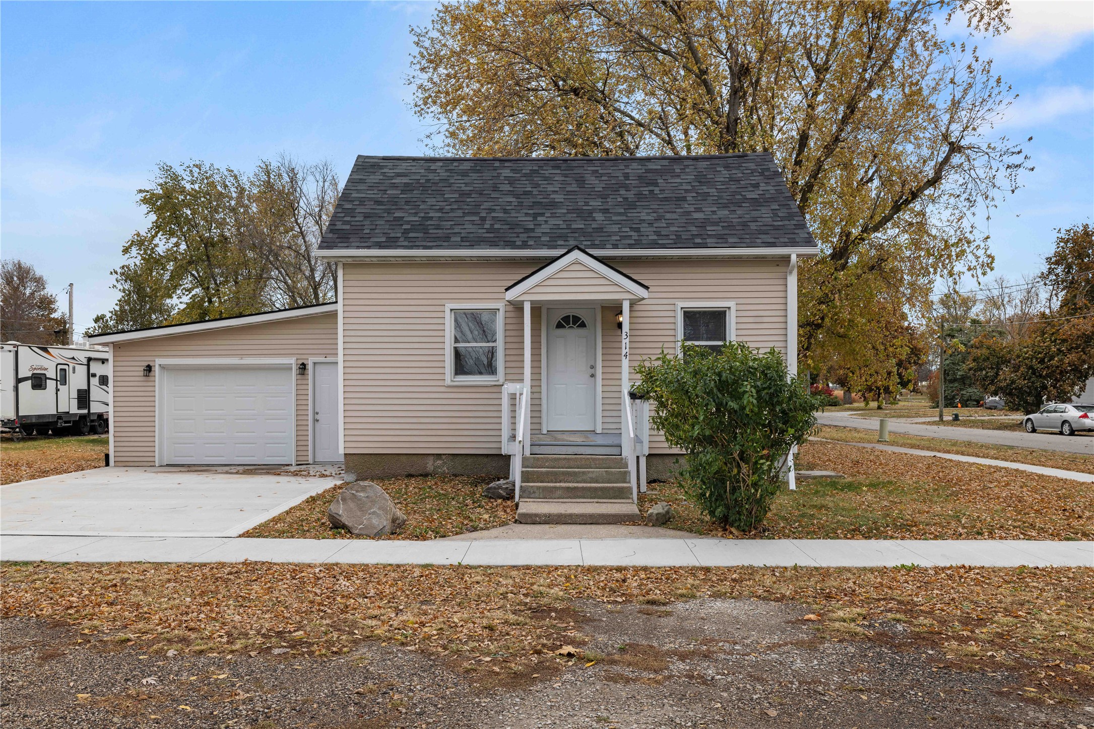 314 W 6th Street, Madrid, Iowa image 1