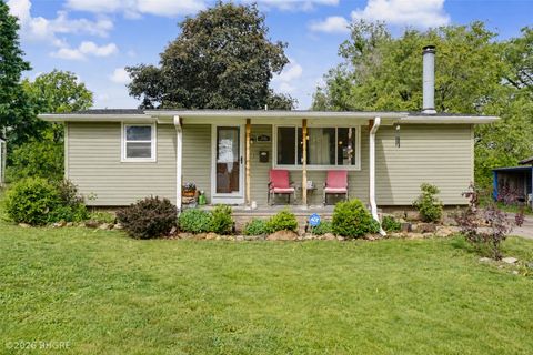 Homes For Sale - 706 S Gholson Street<br/> Marion County, Knoxville, IA 50138