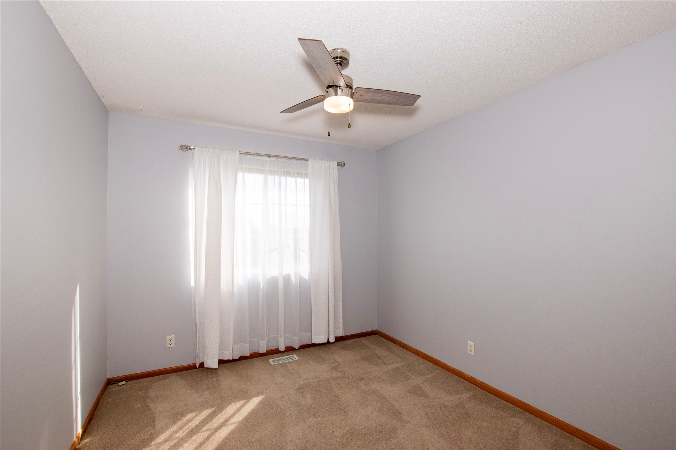 1021 Ridgewood Court, West Des Moines, Iowa image 12