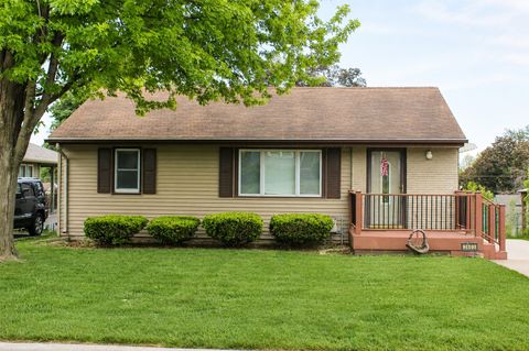 Homes For Sale - 2603 E Sheridan Avenue<br/> Des Moines, IA 50317