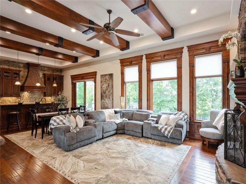 2319 Hearthstone Circle, Altoona, Iowa image 3