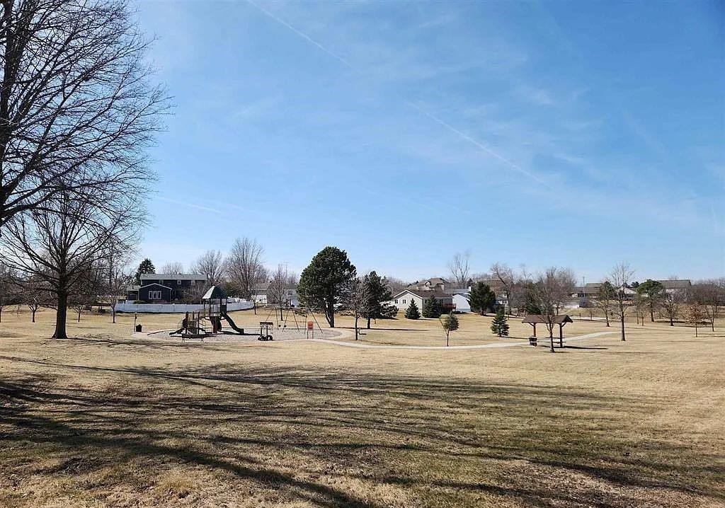 2005 Spring Street #U103, Grinnell, Iowa image 14
