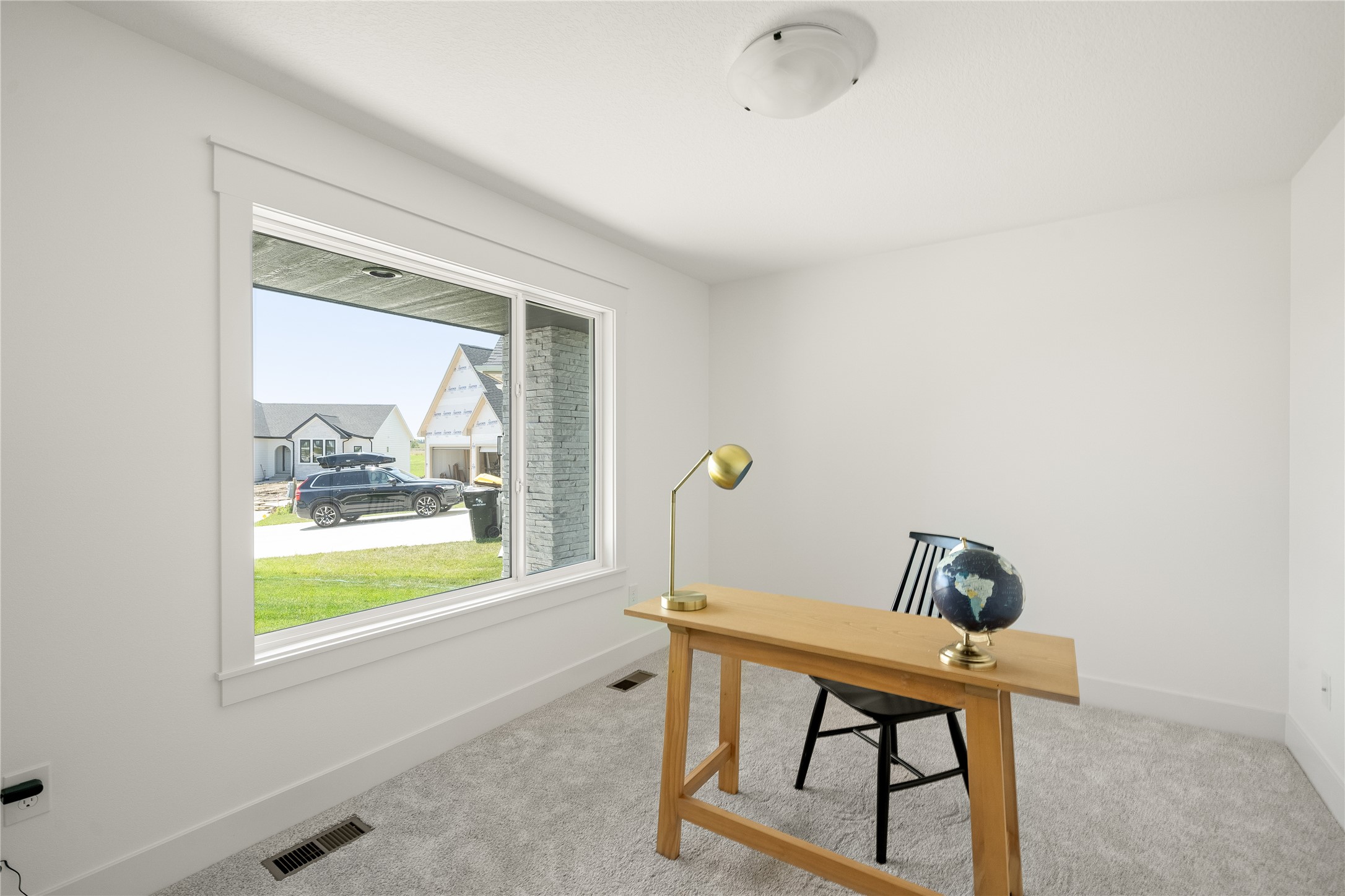445 NW Ashley Circle, Waukee, Iowa image 4