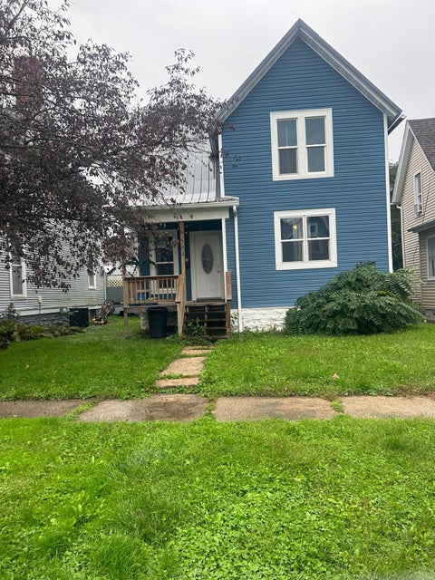 Homes For Sale - 504 N 1st Street<br/> Marshalltown, IA 50158