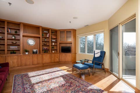 Condo For Sale - 3930 Grand Avenue #306<br/> Des Moines, IA 50312