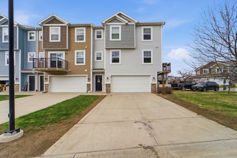 Condo For Sale - 235 Burr Oak Court<br/> Norwalk, IA 50211