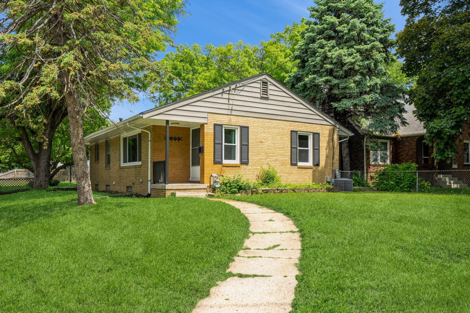 1400 Mattern Avenue, Des Moines, Iowa image 1