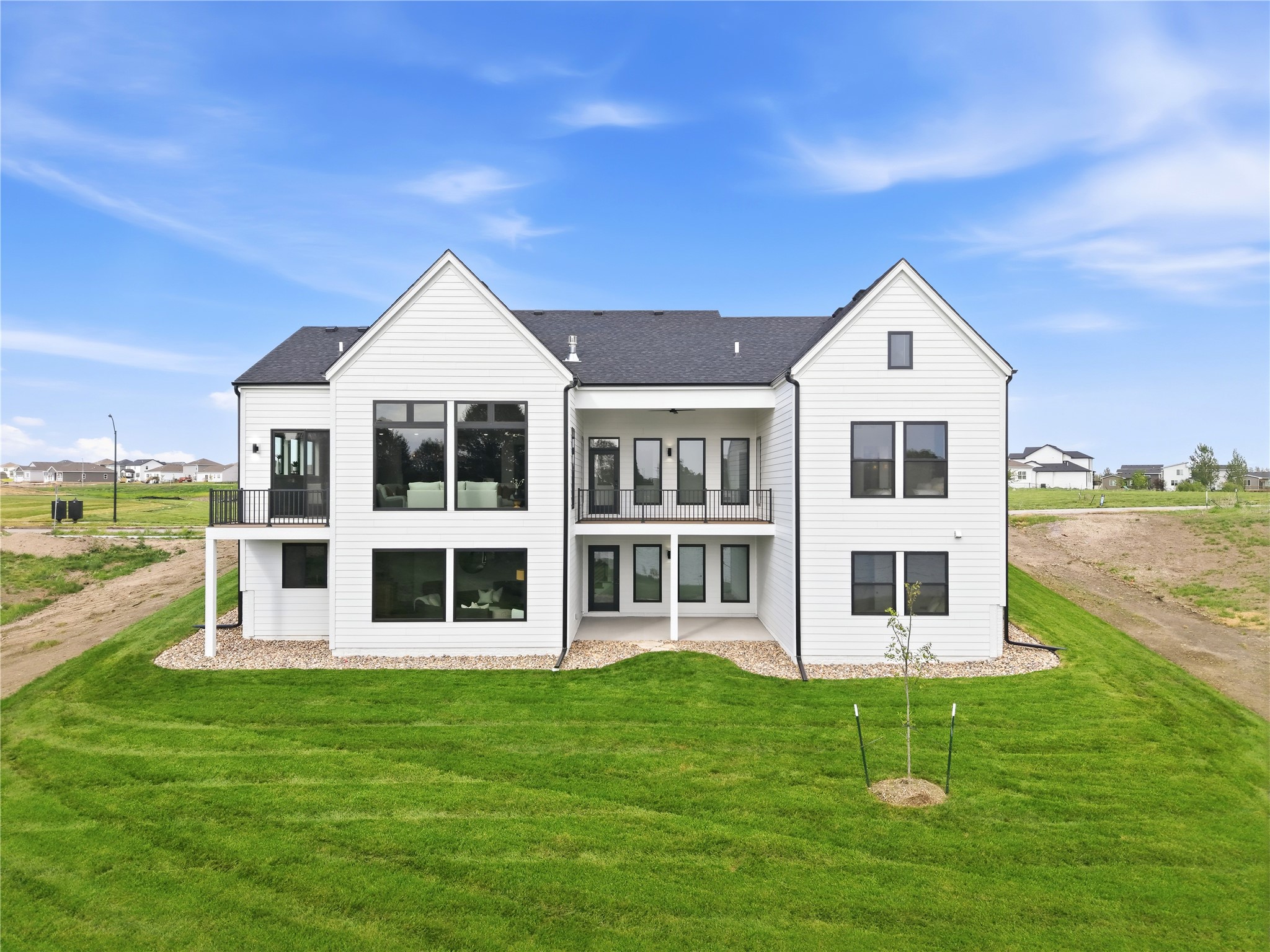 Urbandale, Iowa, 50263, United States, 4 Bedrooms Bedrooms, ,3 BathroomsBathrooms,Residential,Active,2030106
