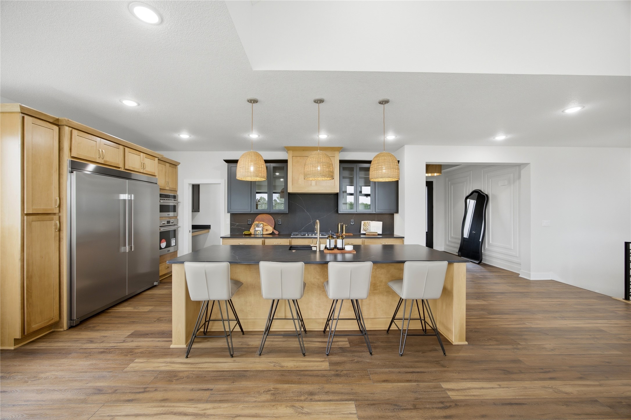Urbandale, Iowa, 50263, United States, 4 Bedrooms Bedrooms, ,3 BathroomsBathrooms,Residential,Active,2030106