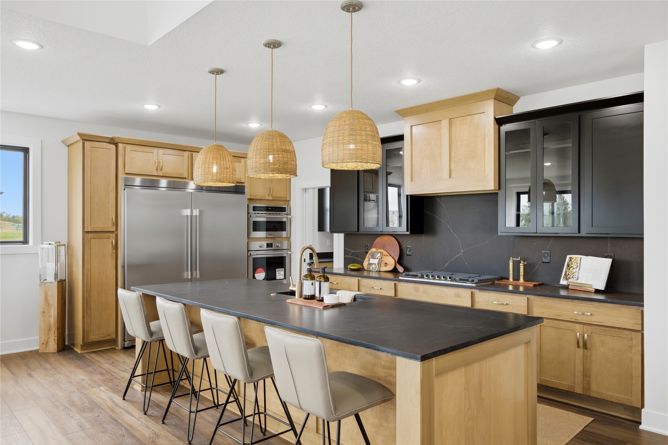 Urbandale, Iowa, 50263, United States, 4 Bedrooms Bedrooms, ,3 BathroomsBathrooms,Residential,Active,2030106