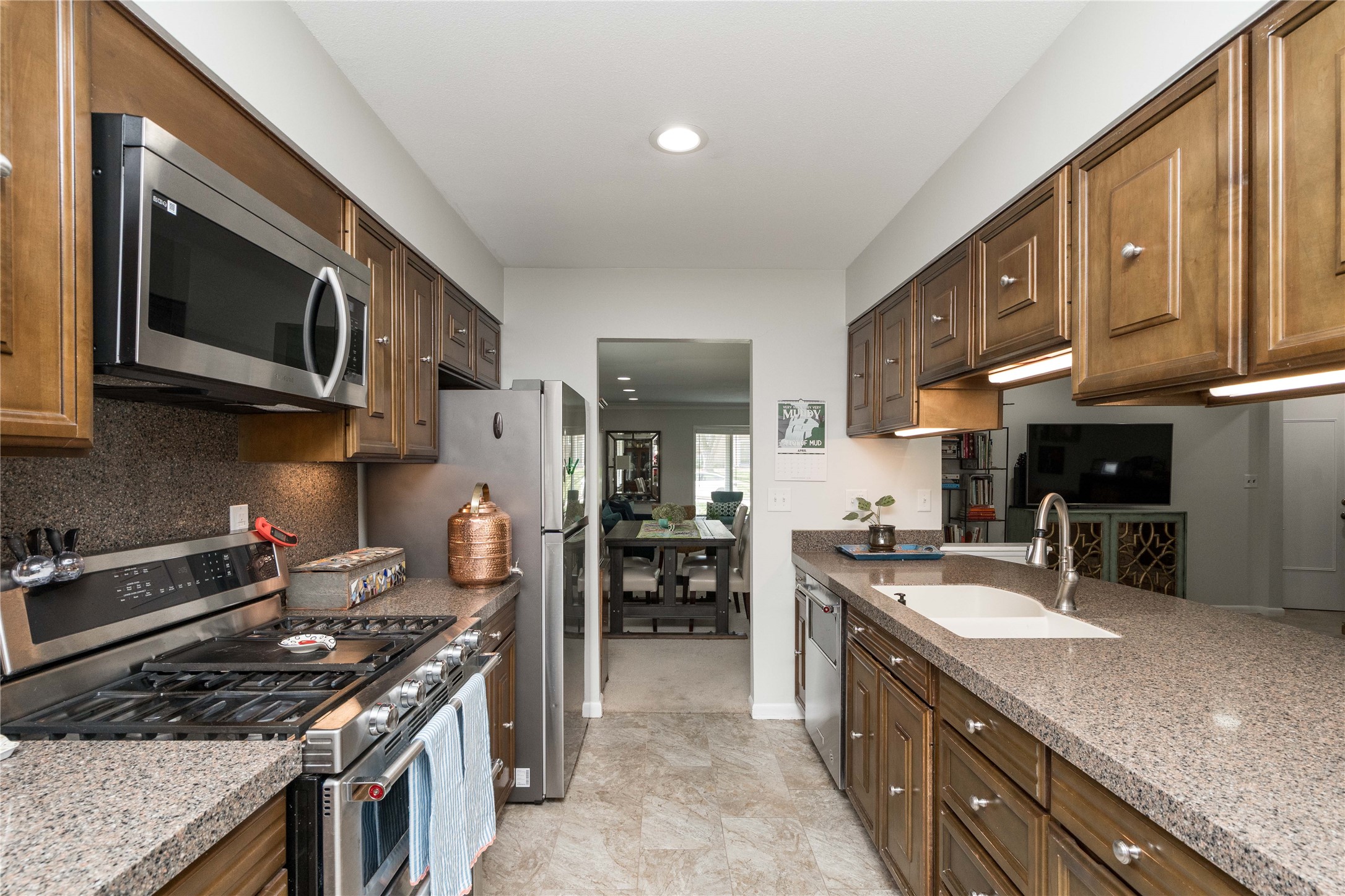 1233 24th Street, West Des Moines, Iowa image 9