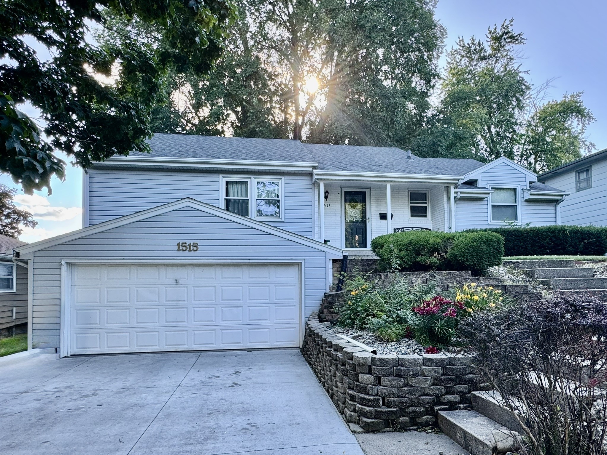 Photo 1 of 29 — 1515 N Main Street, Carroll, IA 51401