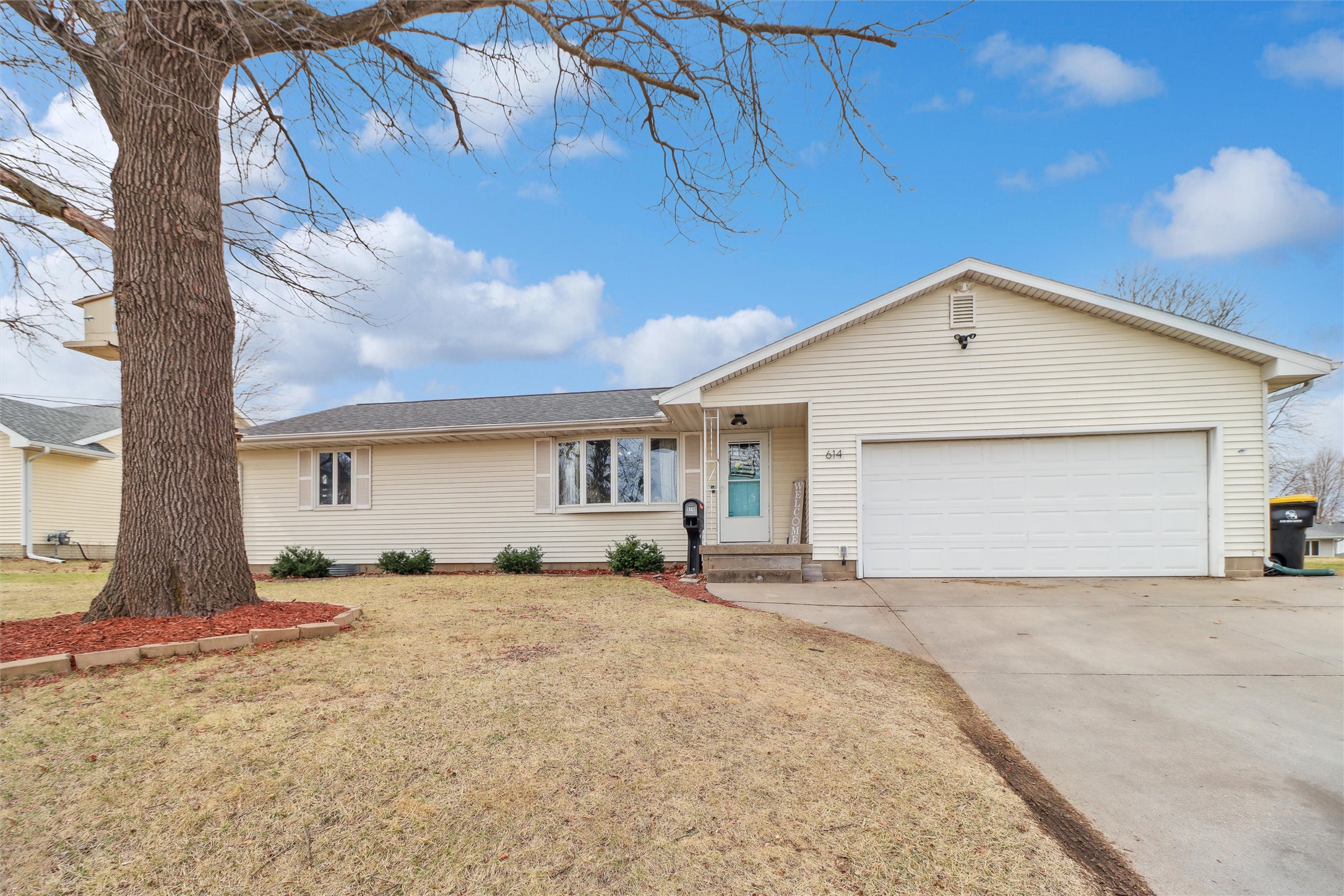 614 S 10th Street, Adel, Iowa image 1