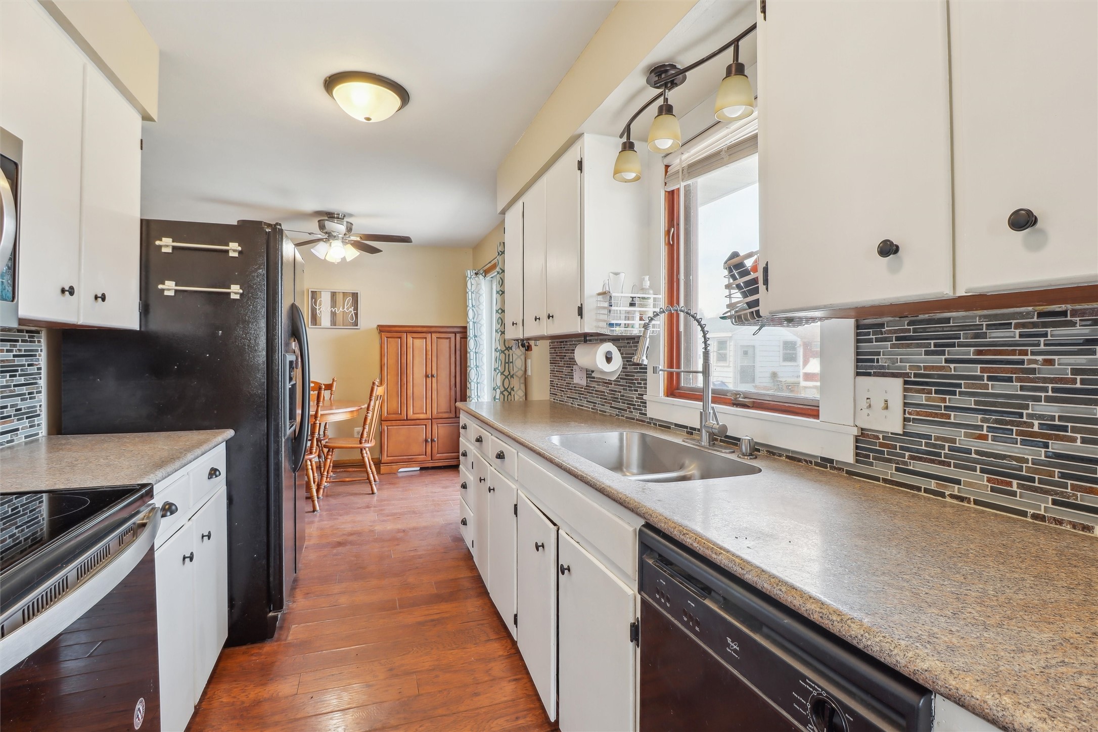 614 S 10th Street, Adel, Iowa image 9