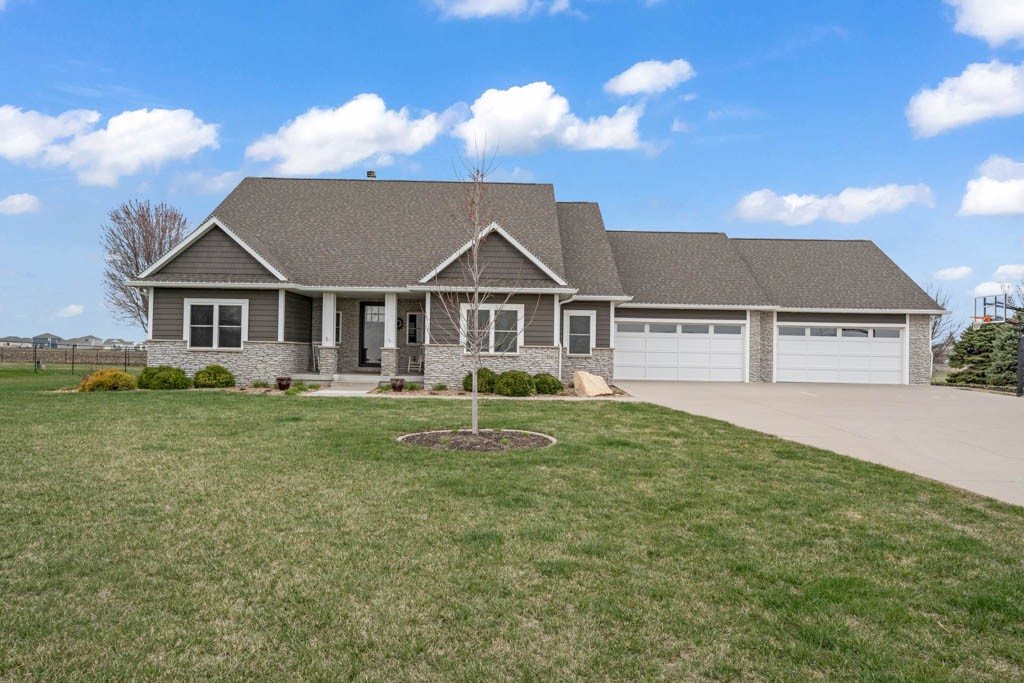 706 Pleasant Street, Bondurant, Iowa image 1