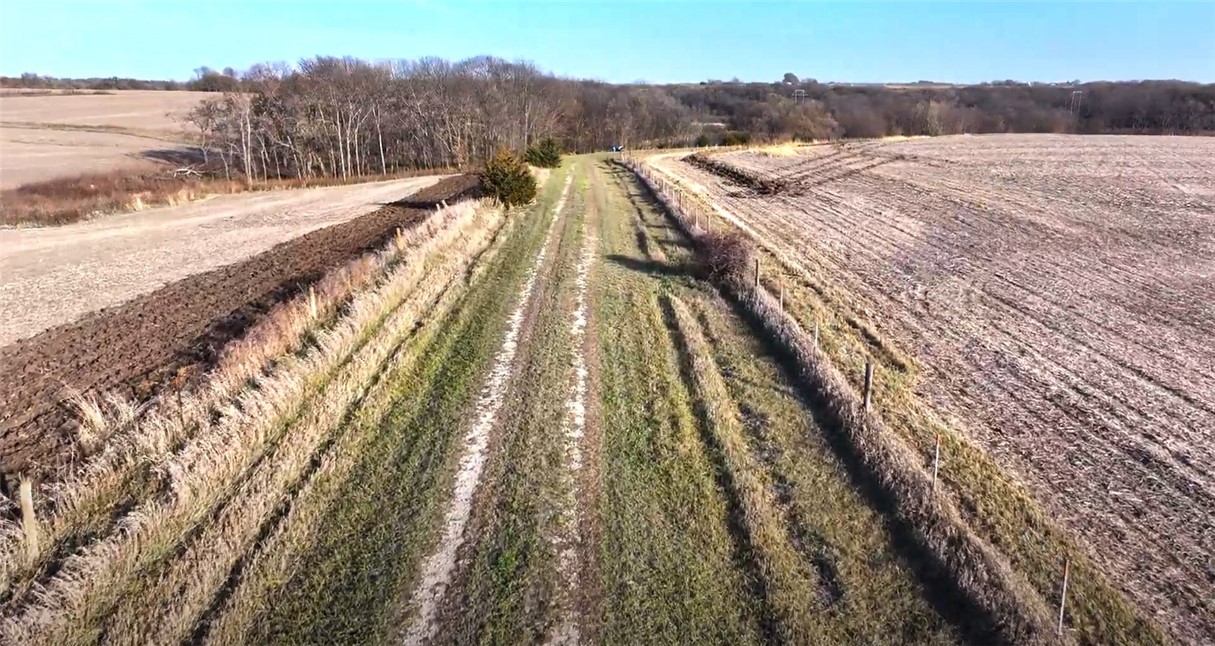 . Earlham Road, Winterset, Iowa image 7