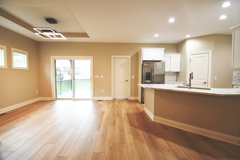 13114 Iltis Drive, Urbandale, Iowa image 4