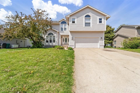Homes For Sale - 934 NW Maple Street<br/> Ankeny, IA 50023