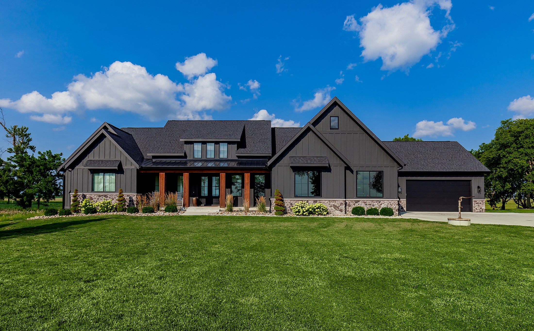 8481 NE 46th Street