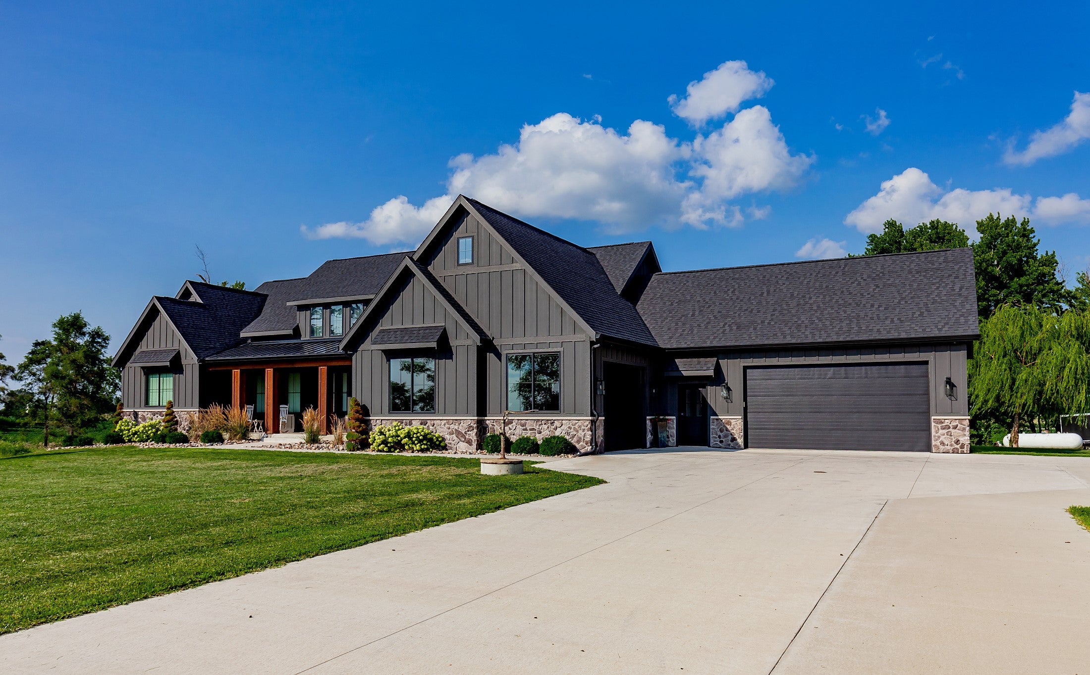 8481 NE 46th Street