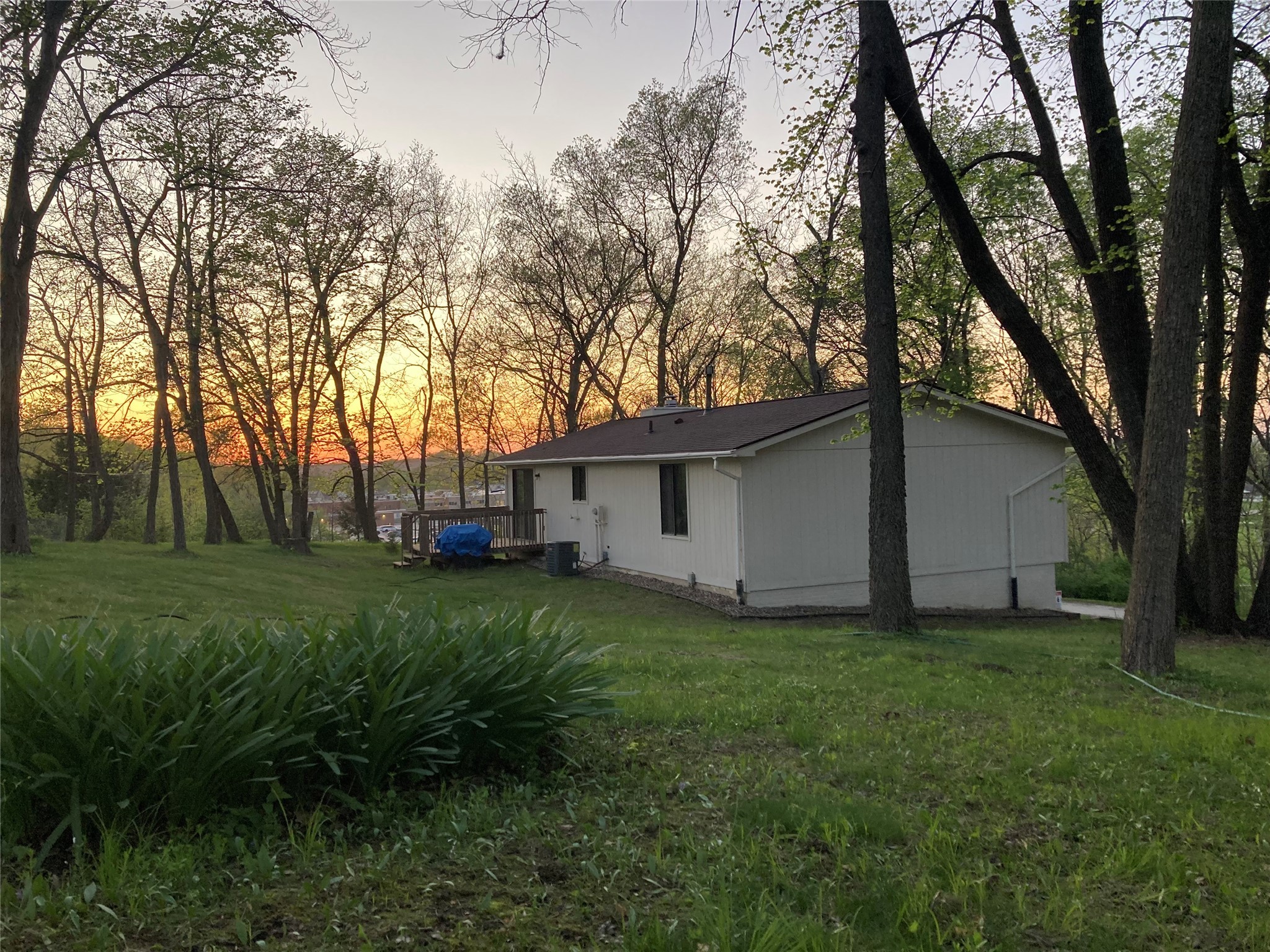 2732 352nd Drive, Van Meter, Iowa image 2