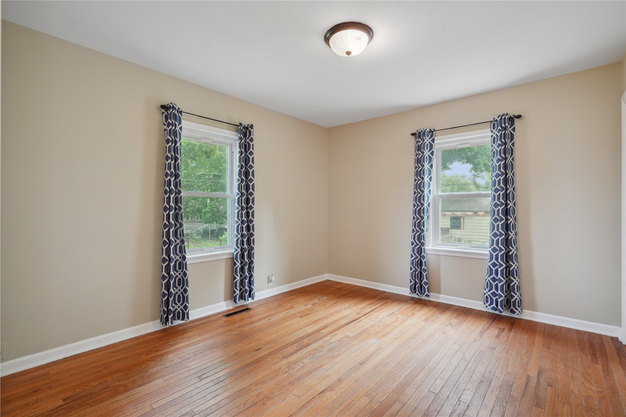 105 N Park Lane Drive, Knoxville, Iowa image 17